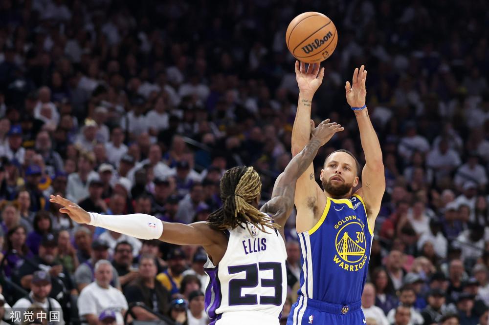 的仪式中完 的仪式中完